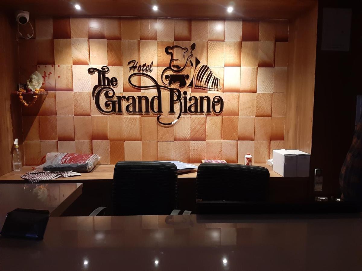 Hotel The Grand Piano - Best Business Hotel In Patan エクステリア 写真